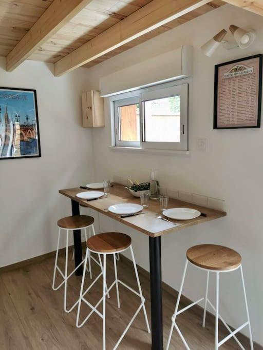 Chalet Cosy Secteur Calme Tram A 120 M Gare Aeroport Cenon Exterior foto